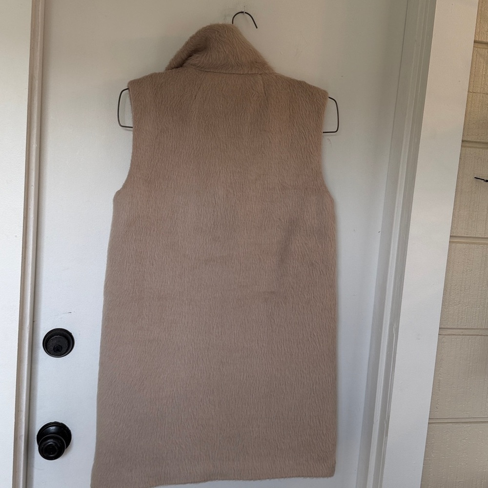THEORY Long Faux Fur Vest stand collar taupe tan small - Picture 7 of 7